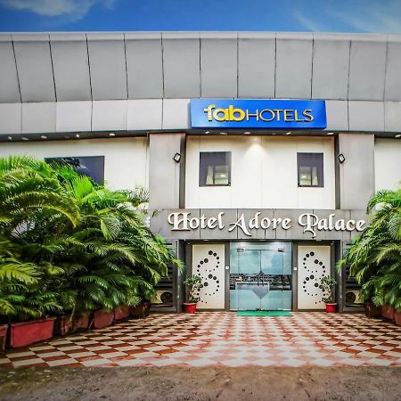 Hotel Adore Palace Mumbai Eksteriør bilde