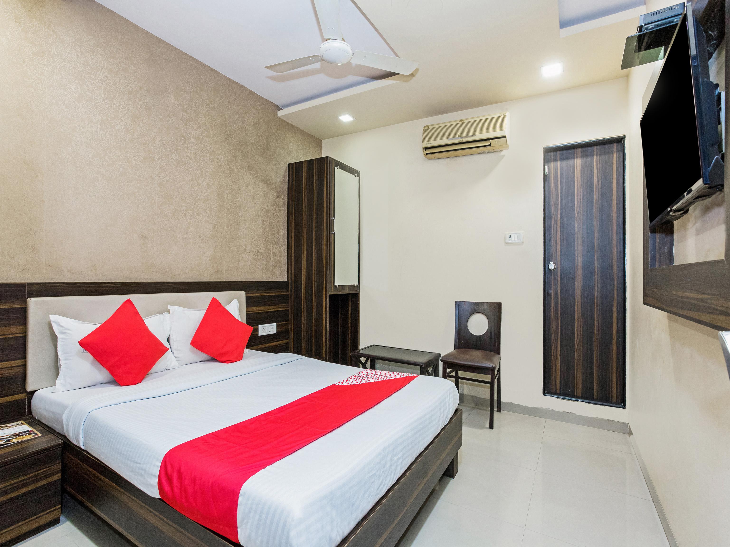 Hotel Adore Palace Mumbai Eksteriør bilde