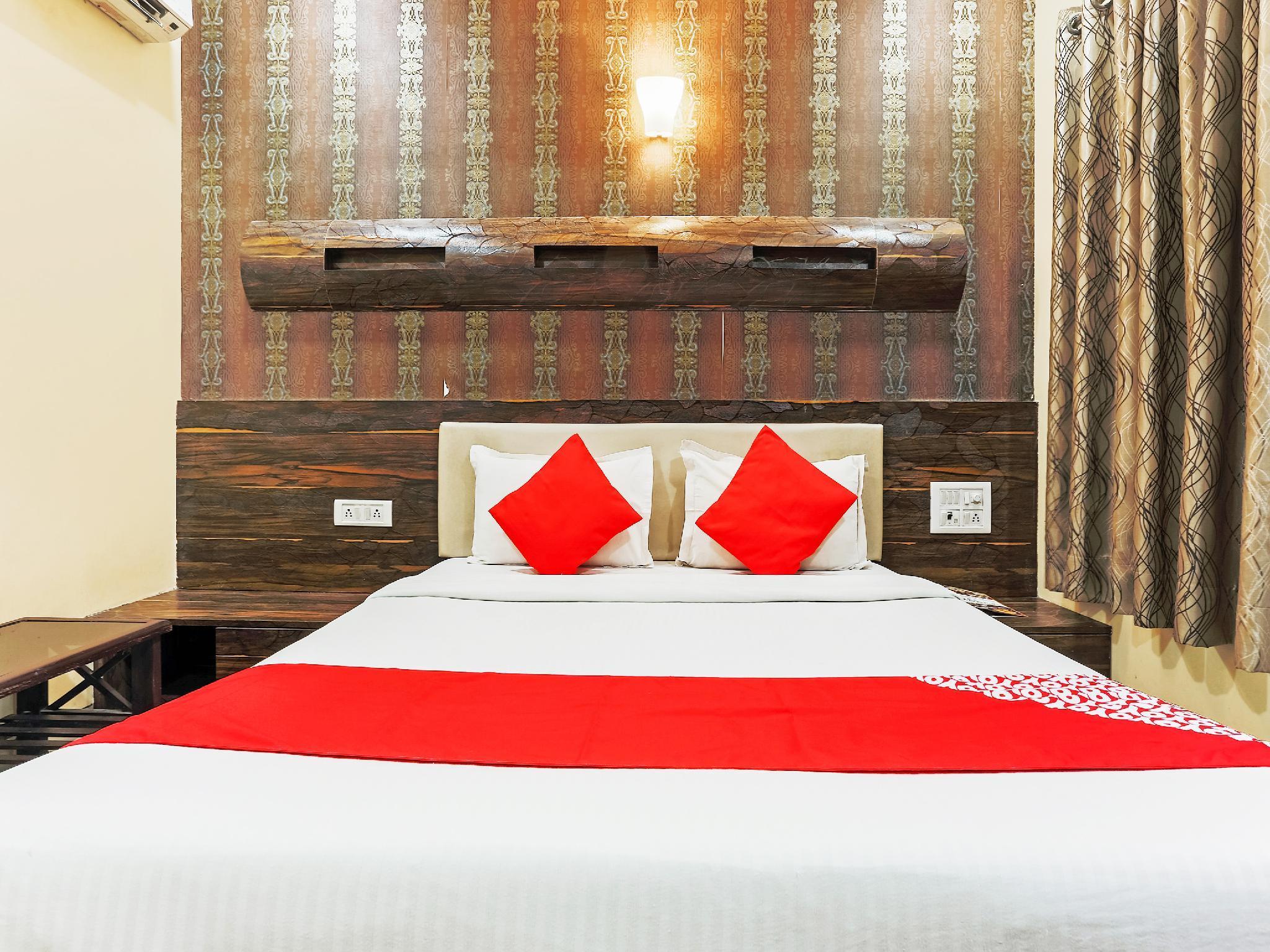 Hotel Adore Palace Mumbai Eksteriør bilde
