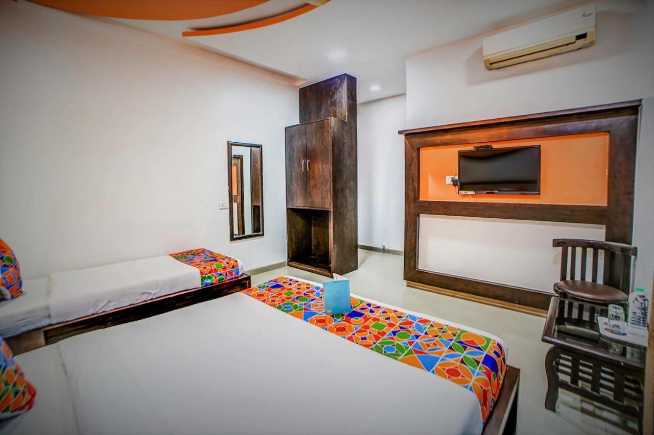 Hotel Adore Palace Mumbai Eksteriør bilde