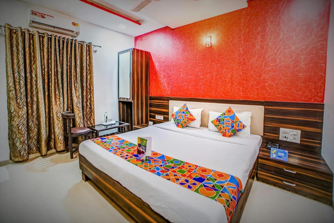 Hotel Adore Palace Mumbai Eksteriør bilde